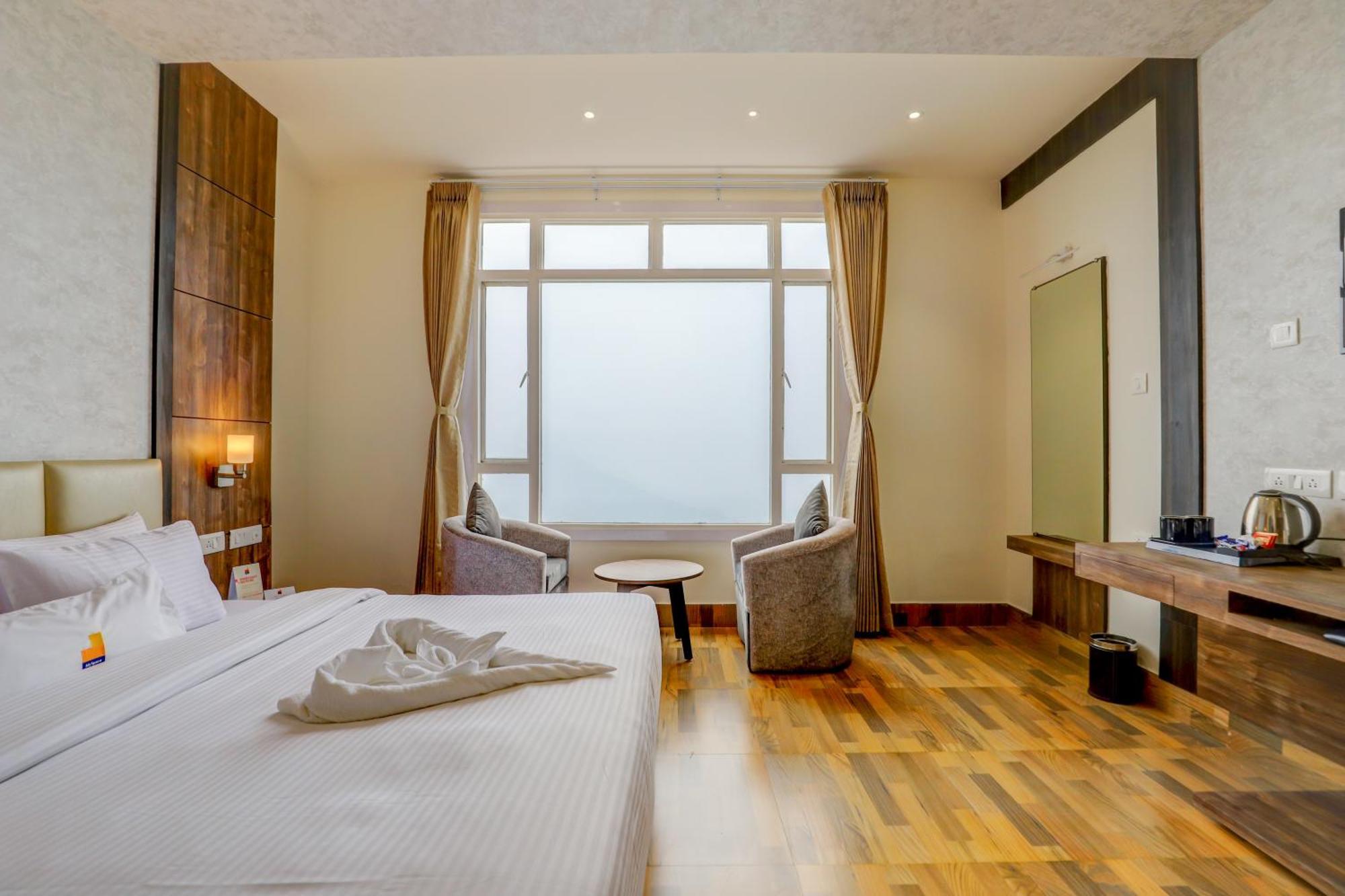 Banari Regency By Summit Hotel Namchi Exterior foto